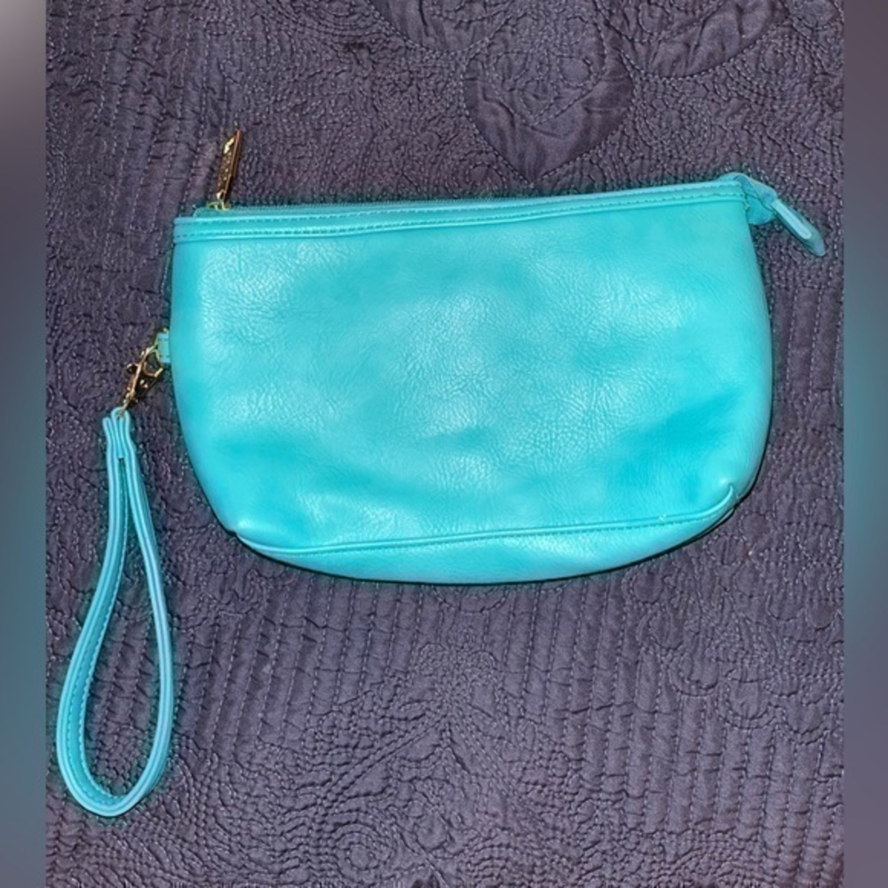 Buco Handbags Teal wristlet pouch, gently used
